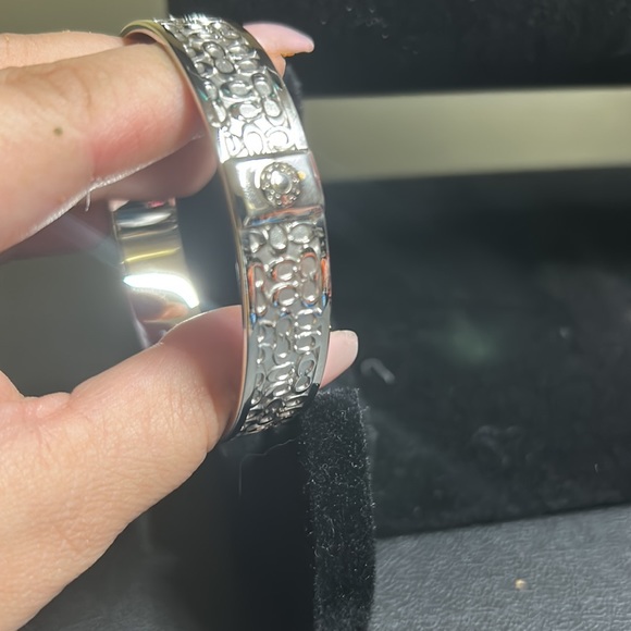 COACH Silver Bangle Bracelet 1 pc NWOT - Picture 2 of 7